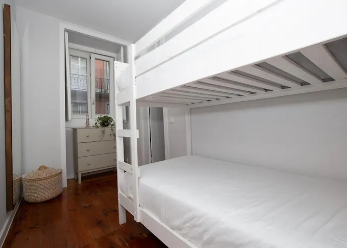 Apartment Cozy Bernardes 2bedroomapt With Ac Lisbon